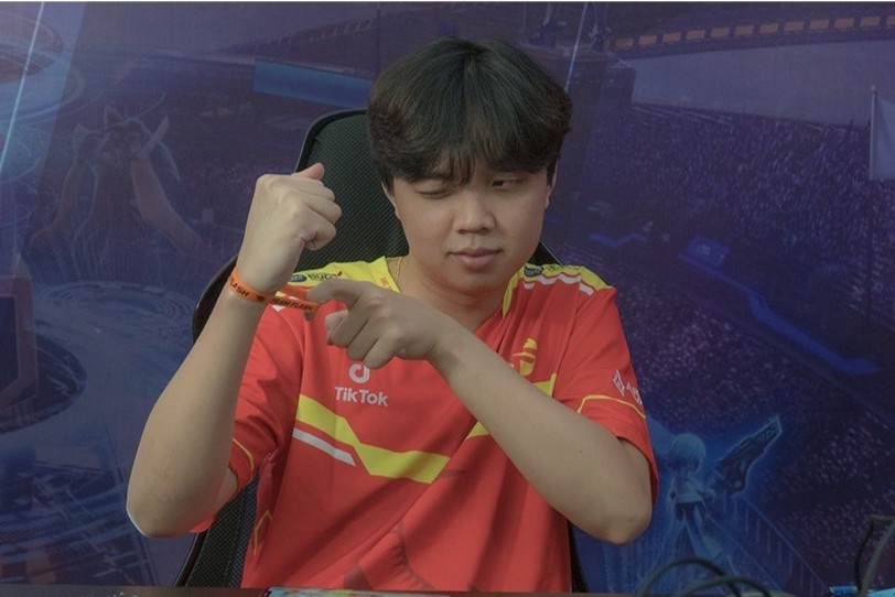 Team Flash de bep ung vien vo dich AWC 2021 hinh anh