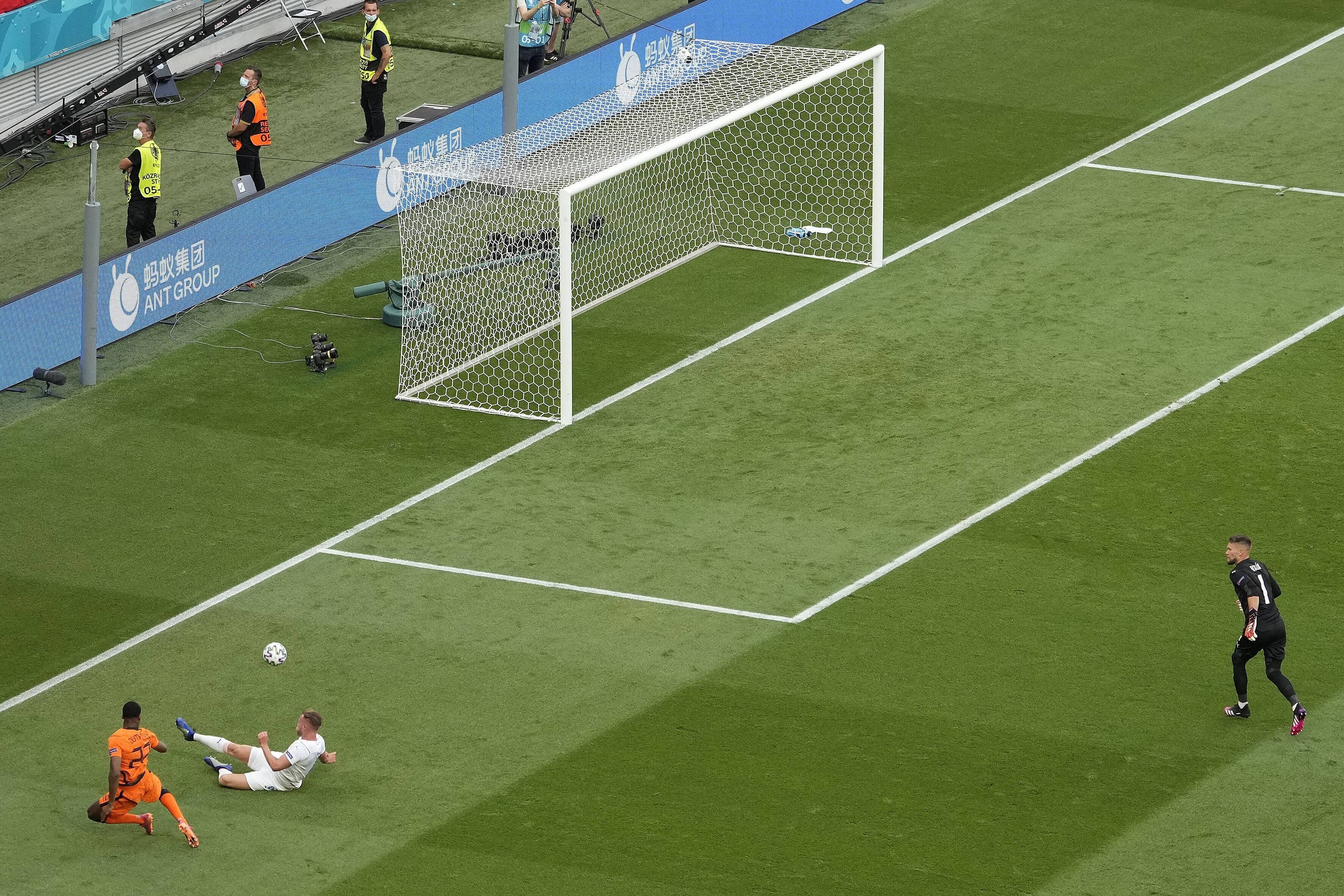 Ha Lan bi loai Euro 2020 anh 3