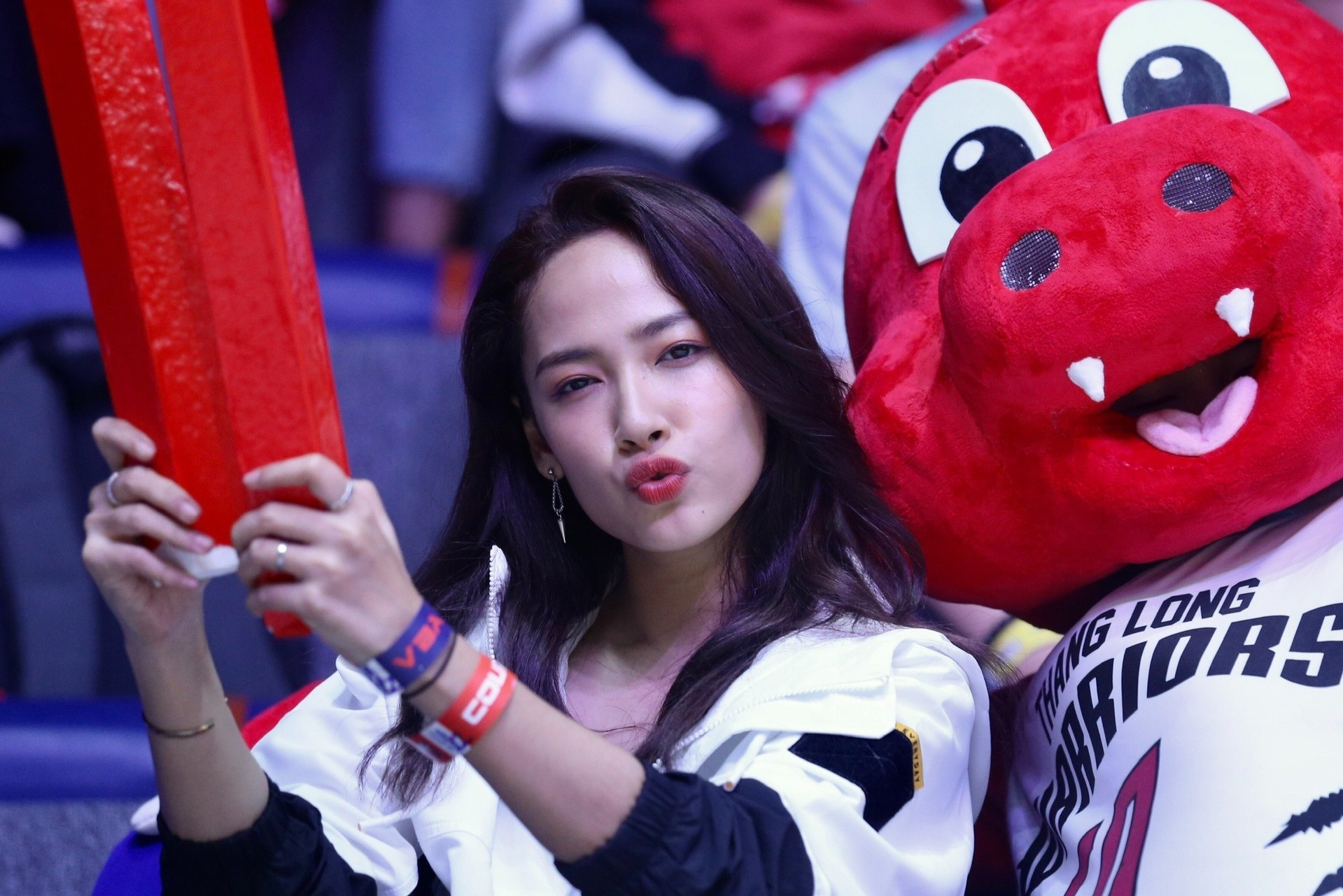 GDDH VBA: 'Chung toi ton rat nhieu kinh phi' hinh anh