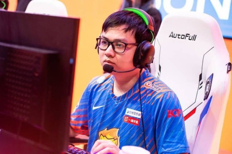 SofM: 'Toi chon Kha'Zix vi doi thu co Lucian va Aphelios' hinh anh