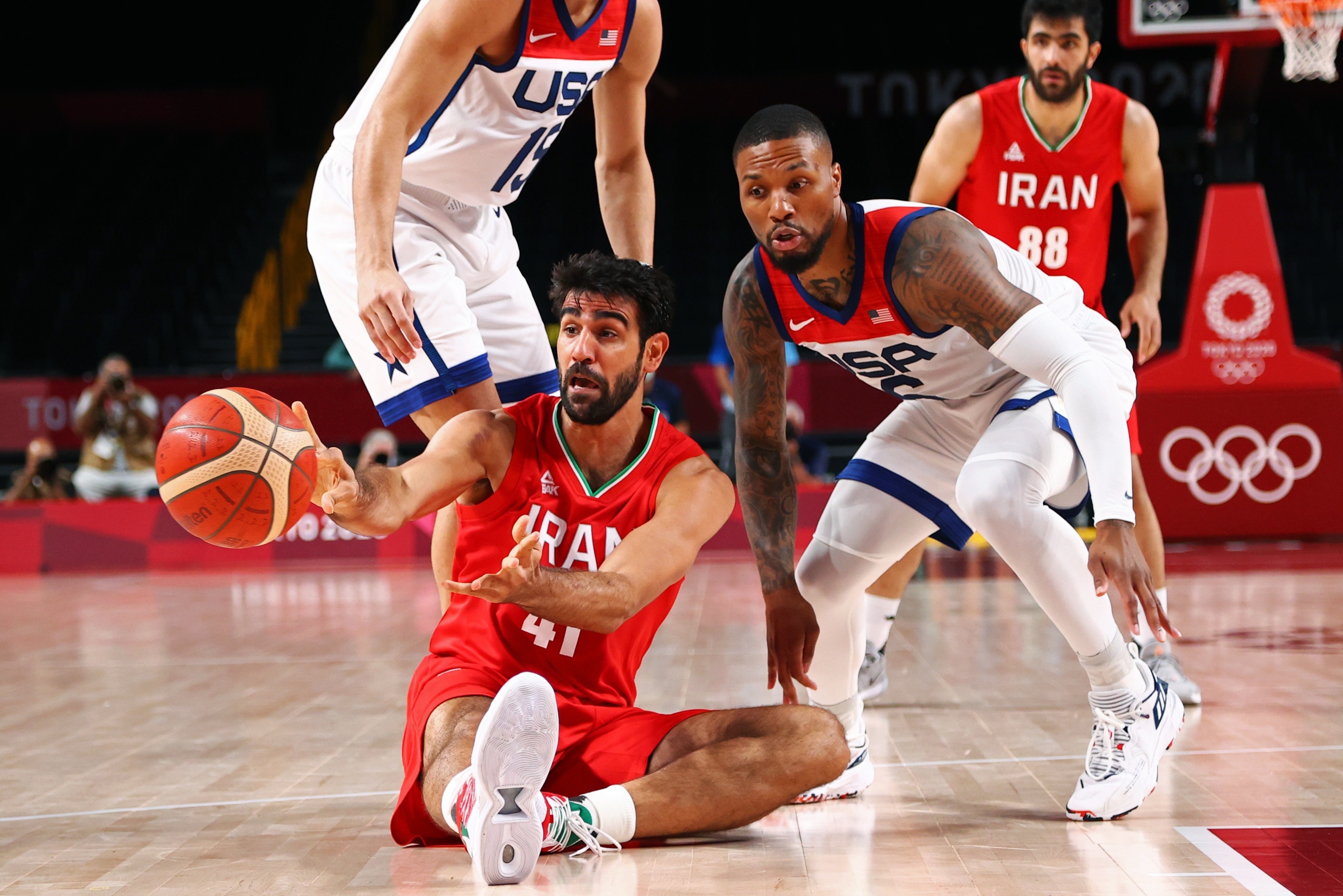 Tuyen bong ro My de bep Iran voi cach biet 54 diem hinh anh