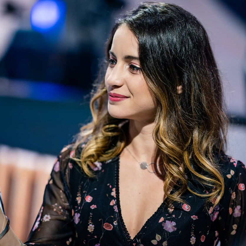 Nu MC Lien Minh Huyen Thoai xinh dep anh 38