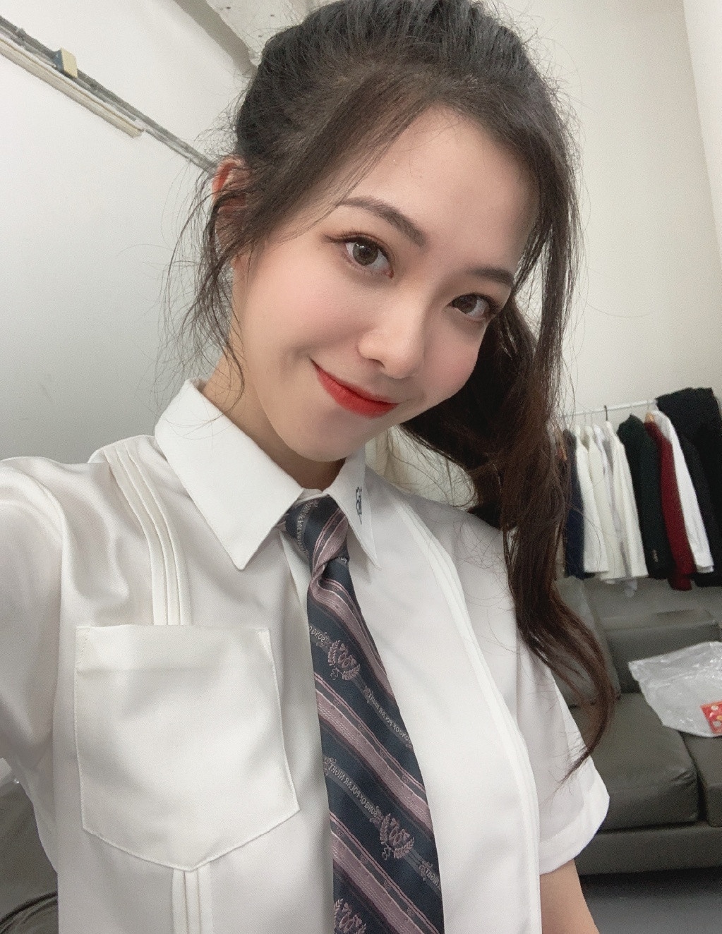 Nu MC Lien Minh Huyen Thoai xinh dep anh 16