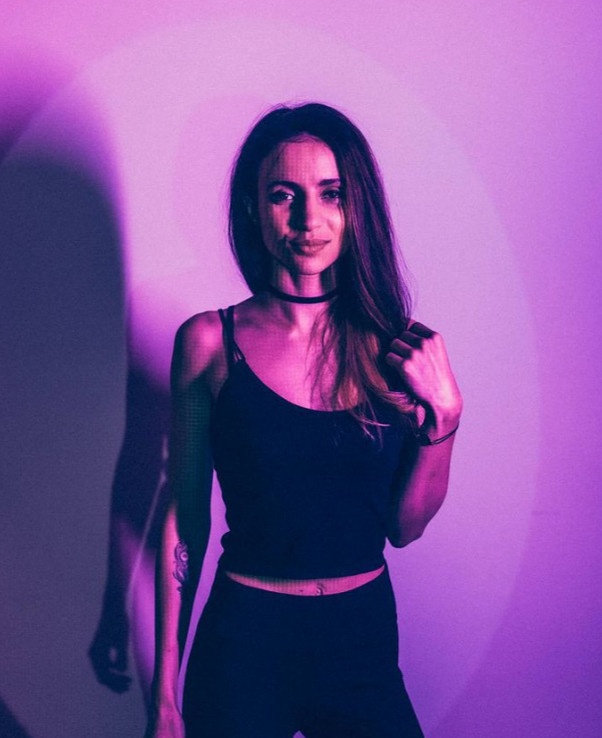 Nu MC Lien Minh Huyen Thoai xinh dep anh 44