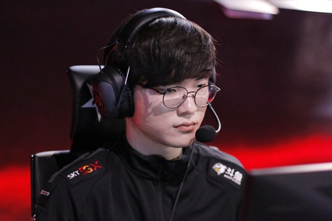 Faker lai lo hen voi chuc vo dich LMHT Han Quoc hinh anh