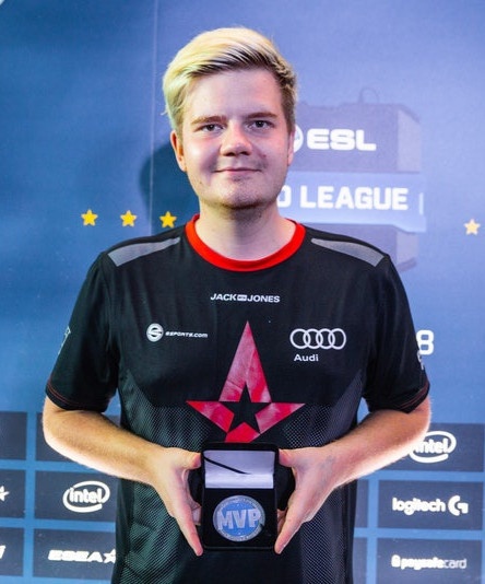 VDV eSports kiem trieu USD anh 11