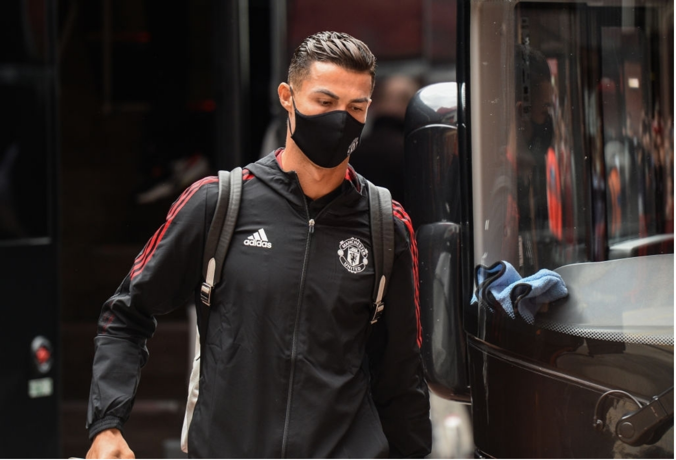 Tran dau tien cua Ronaldo cho MU anh 3