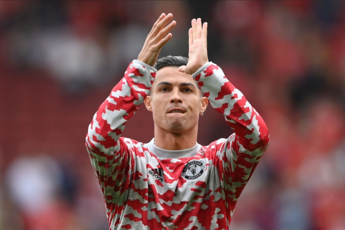 Tran dau tien cua Ronaldo cho MU anh 4