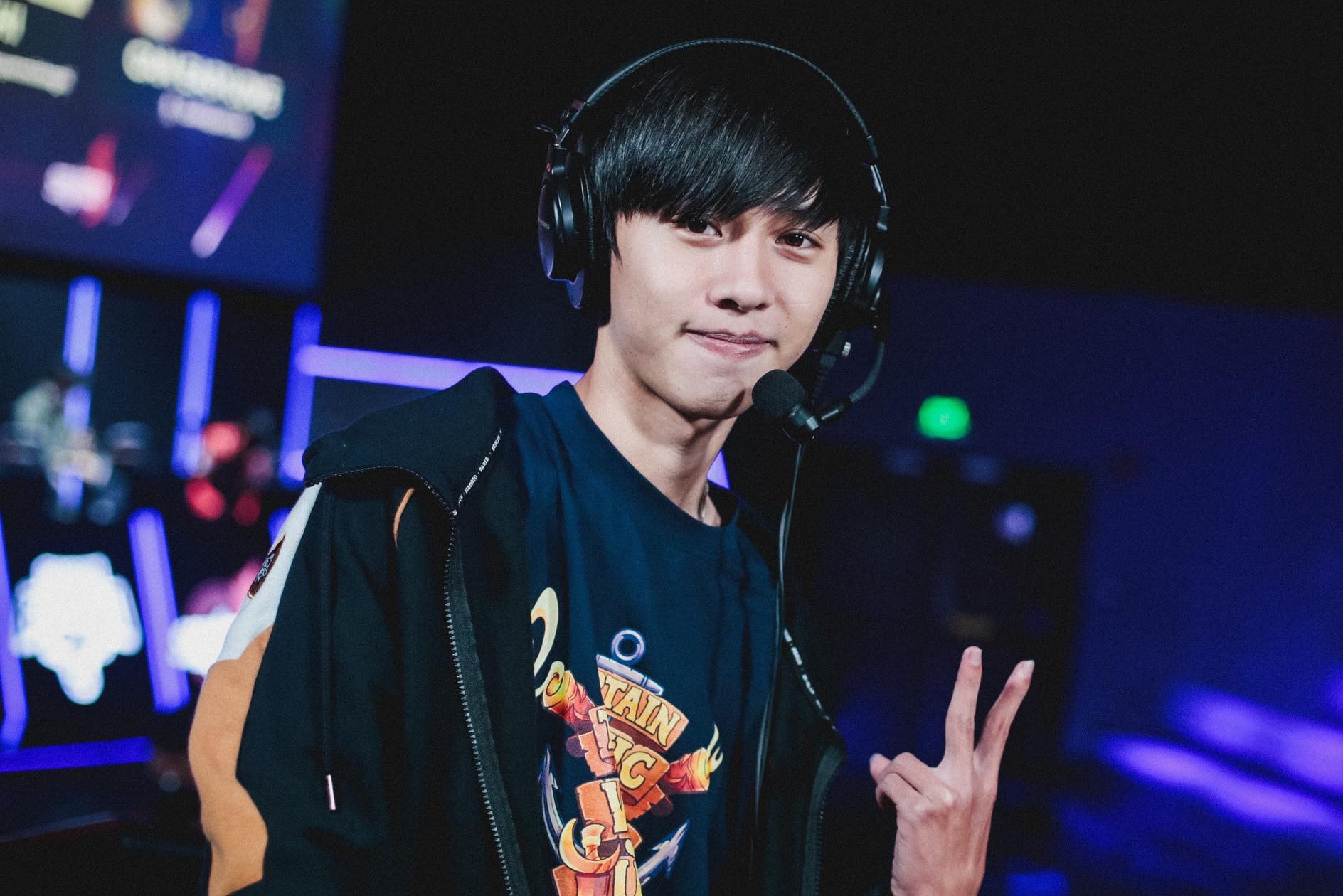 Chang trai Viet thanh co van cho doi eSports Han Quoc hinh anh