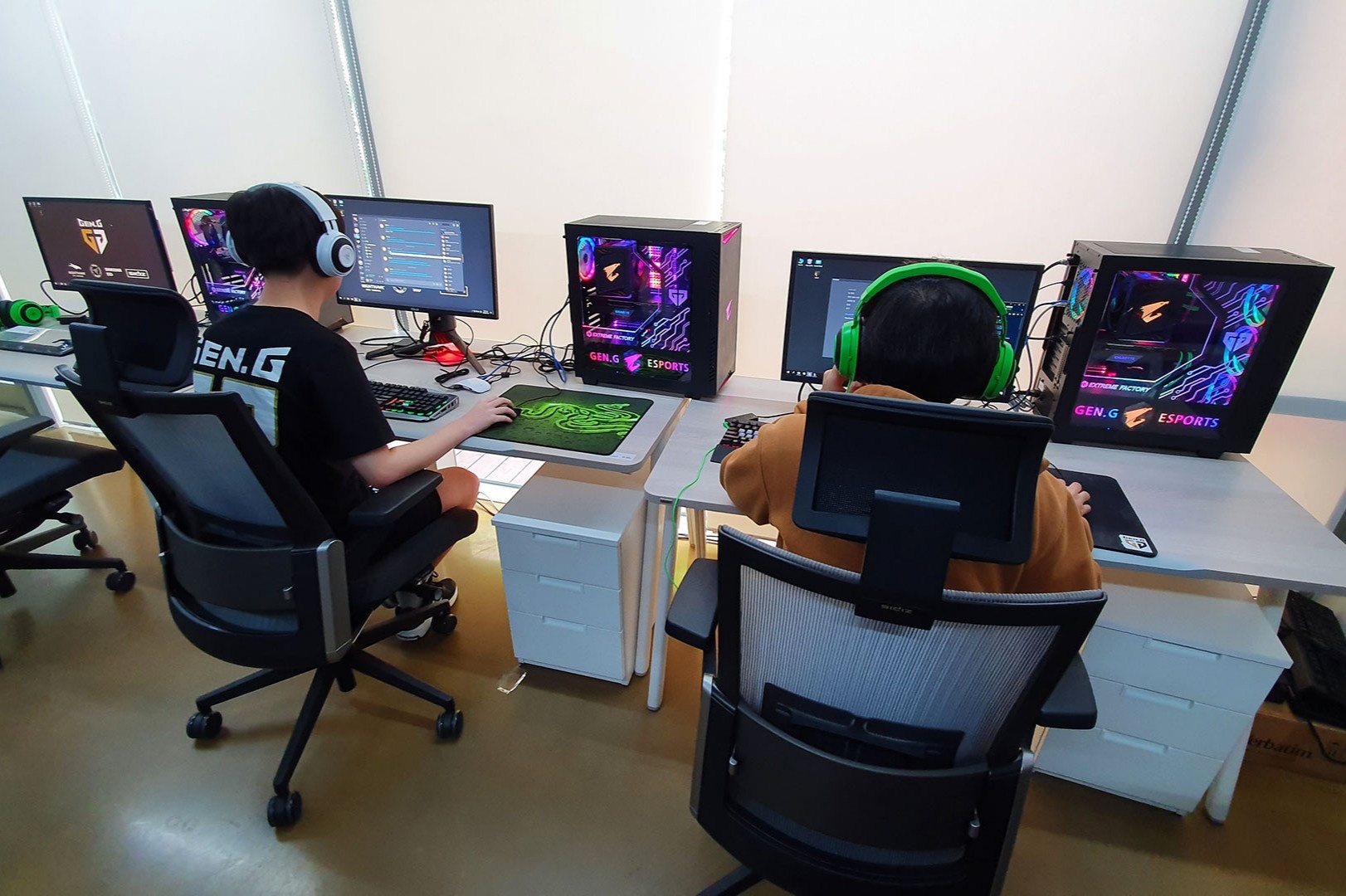 Co so hien dai cua doi eSports duoc dinh gia 185 trieu USD hinh anh