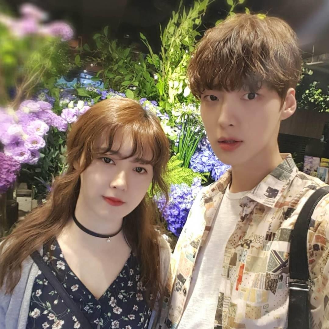 Gu thoi trang cua Goo Hye Sun va Ahn Jae Hyun anh 4