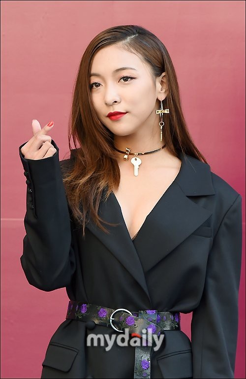 Luna F(x) truoc khi roi SM make up the nao anh 5