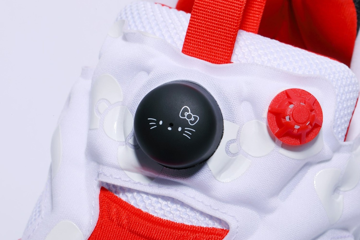 Reebok Hello Kity Gudetama anh 2