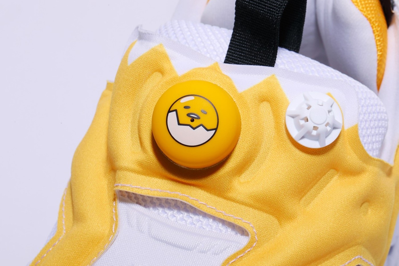 Reebok Hello Kity Gudetama anh 4