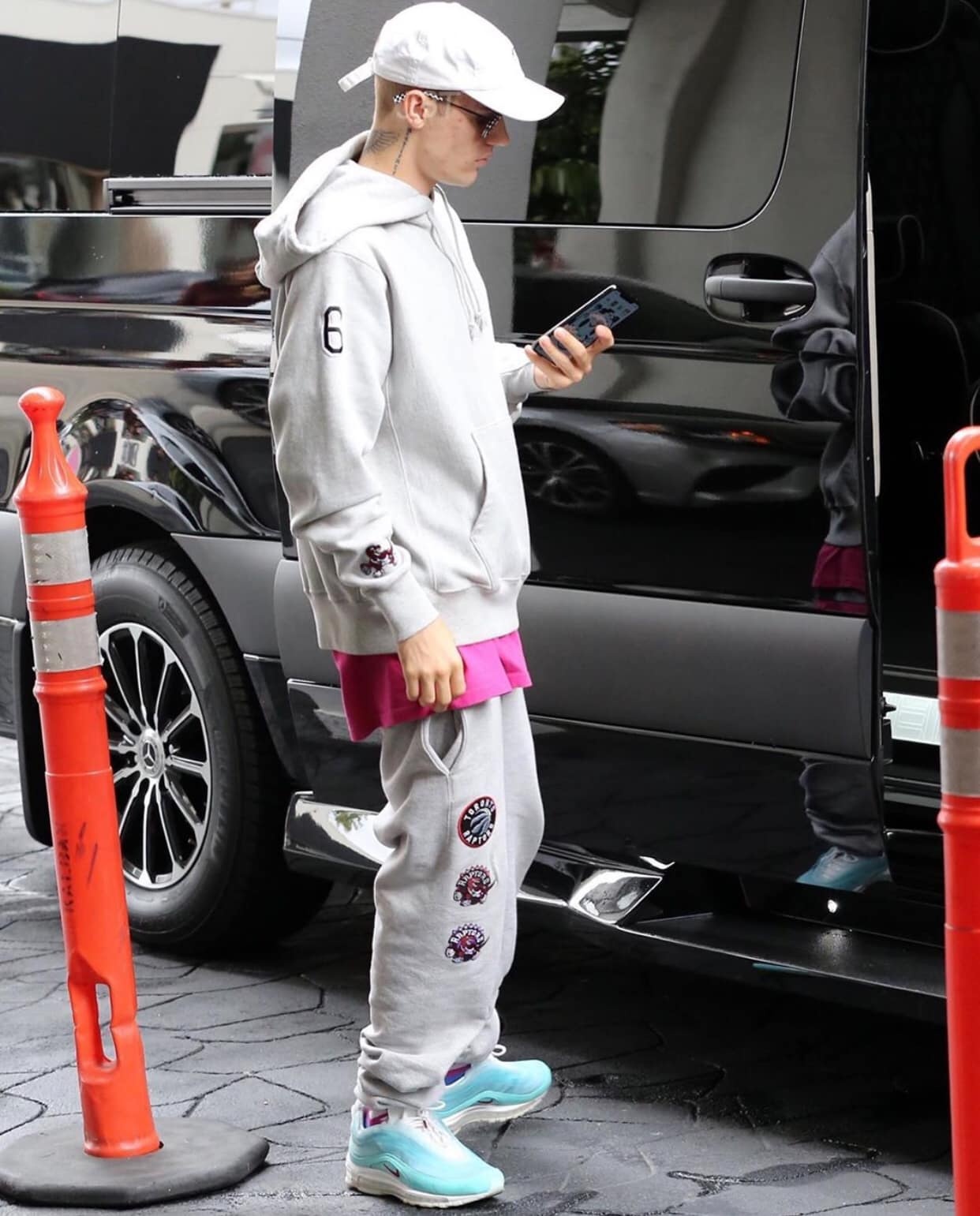 Justin Bieber cưới ảnh 2 Justin Bieber cuoi anh 2