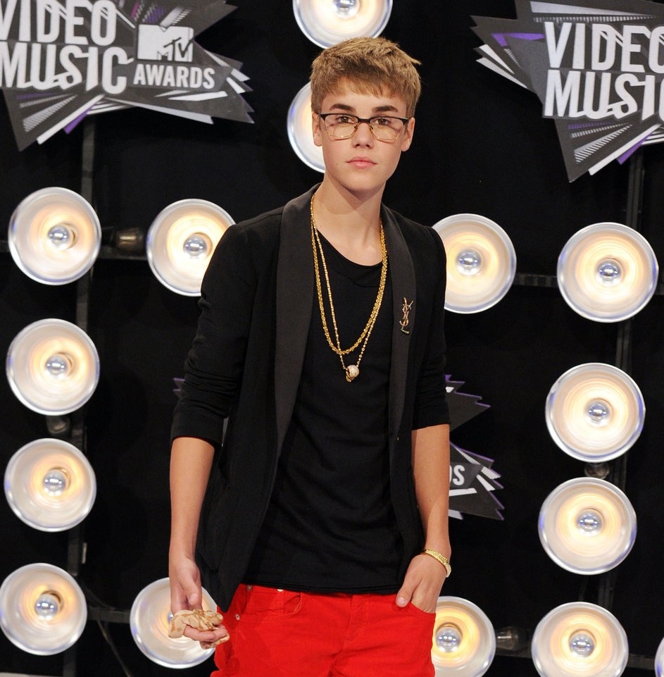 Justin Bieber mac dep anh 1