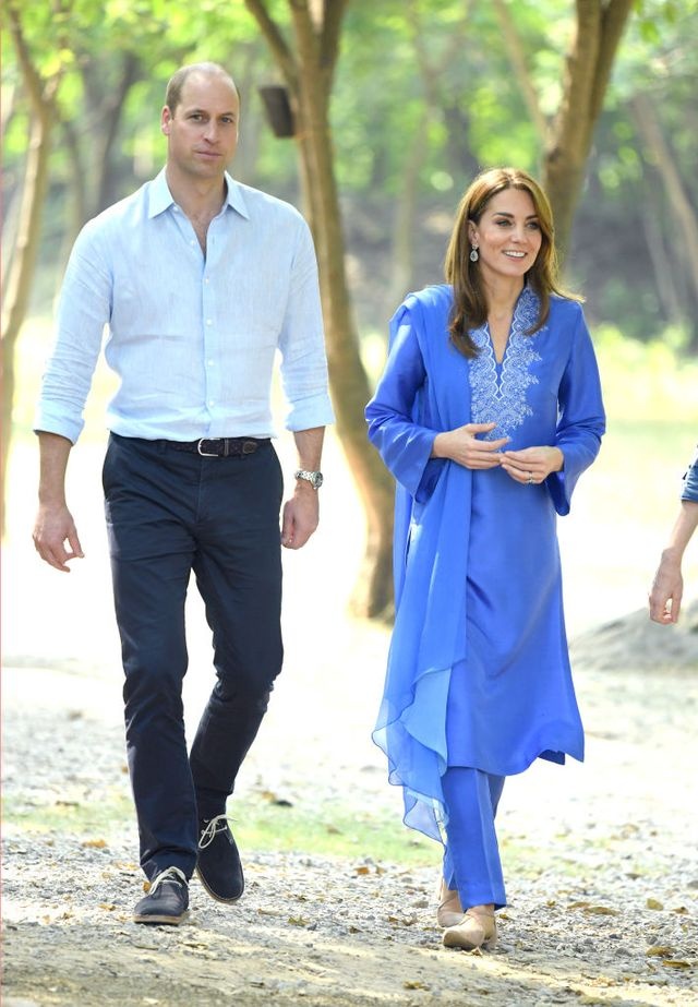 cong nuong Kate mac do giong Diana anh 4