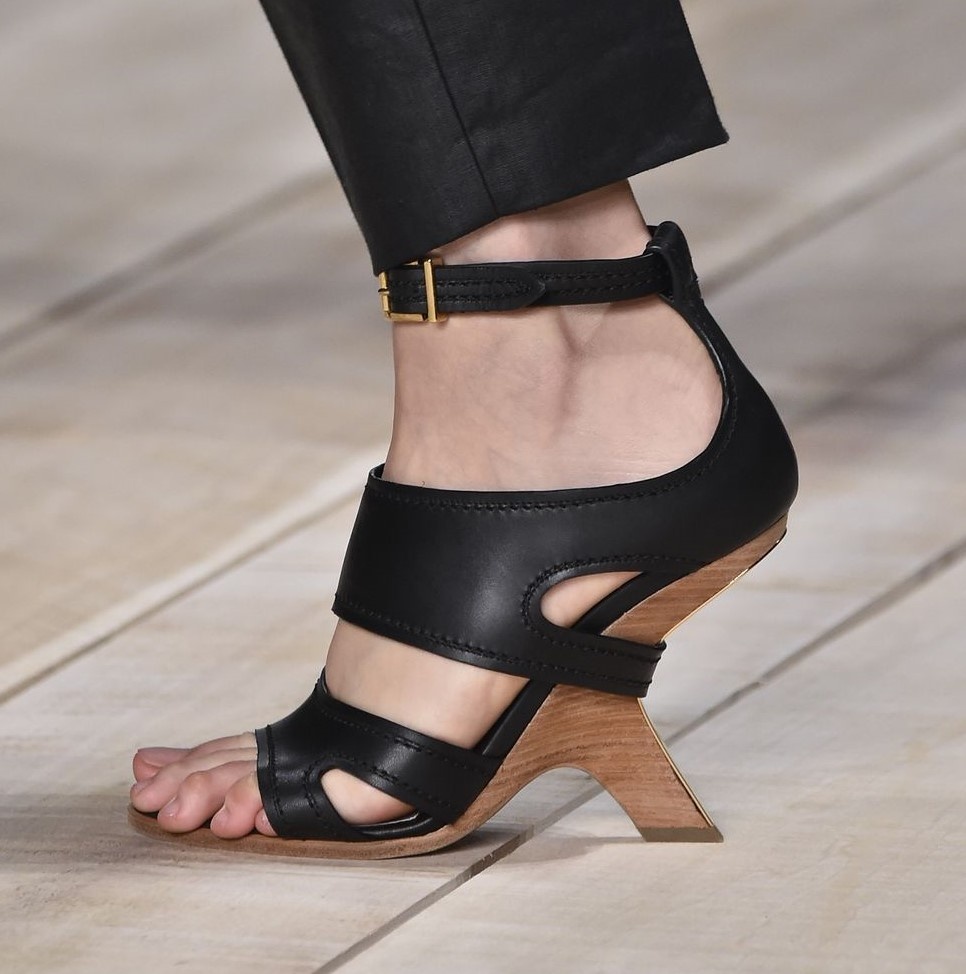 giay cao got di anh 4