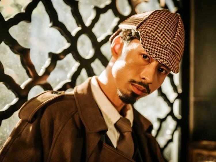 Khong con ve bui bam, Den Vau lot xac khi dien suit nhu quy ong hinh anh