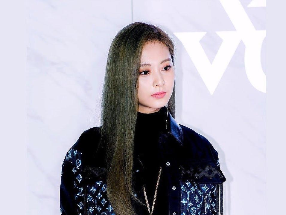 Mau tui Louis Vuitton chay hang ngay sau khi Tzuyu xach di su kien hinh anh