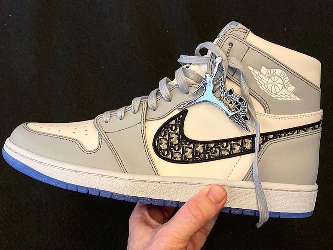 Nike ket hop voi Dior ra mat giay Jordan co gia 2.000 USD? hinh anh