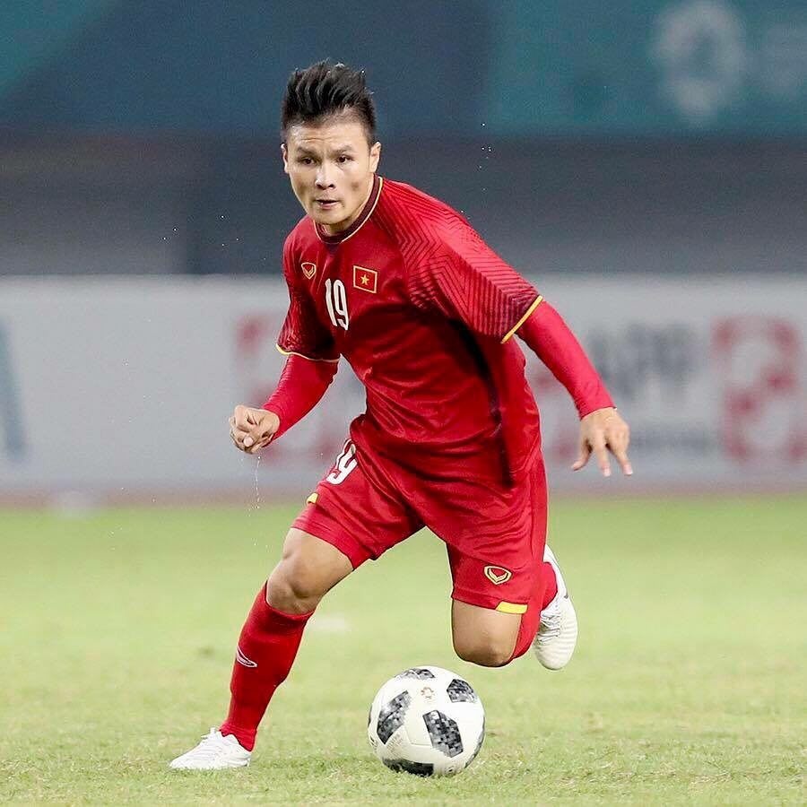 quang hai di giay gi anh 2