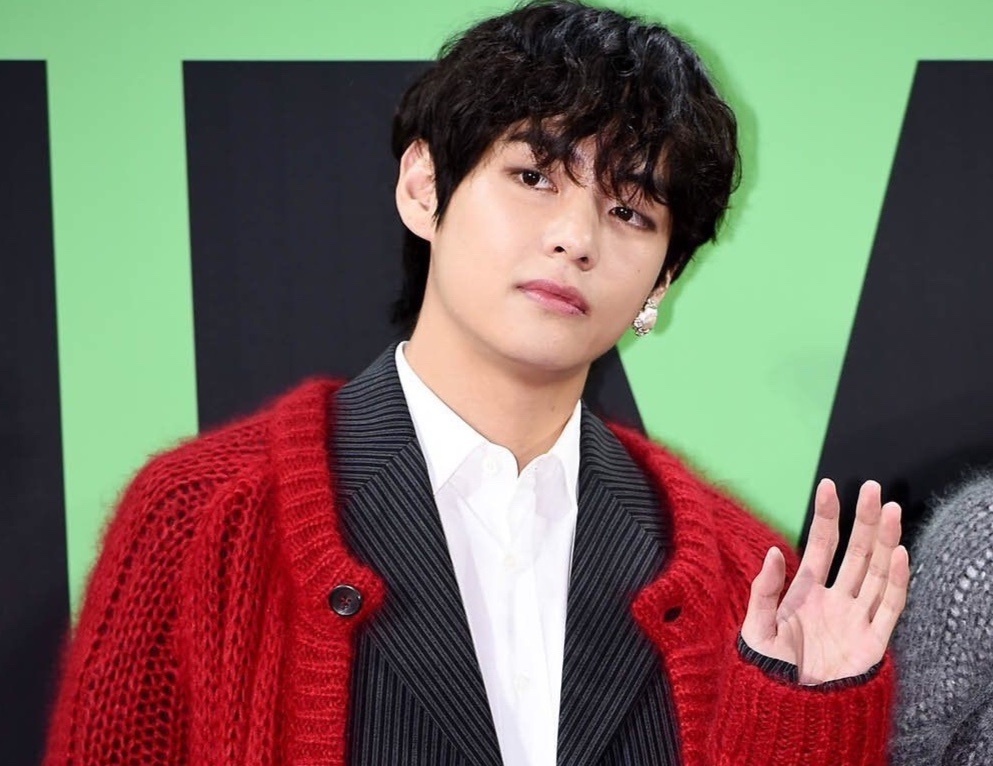 V (BTS) la sao nam mac dep nhat Han Quoc hien nay hinh anh