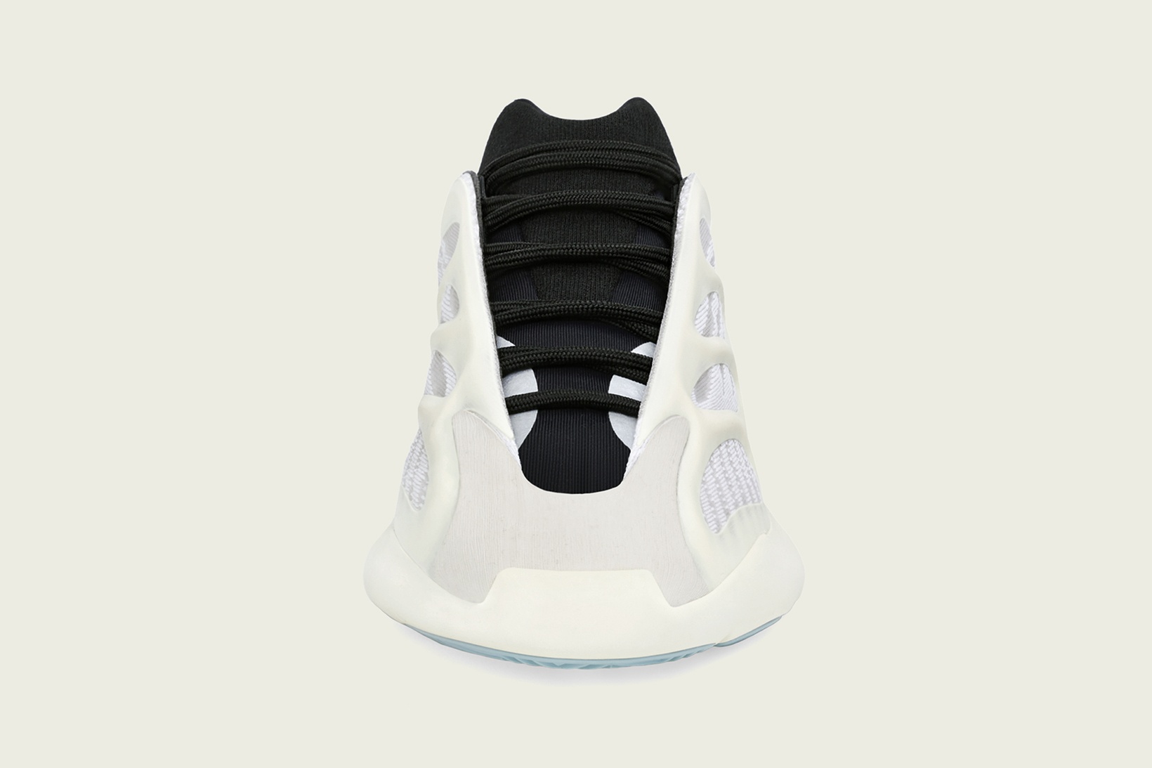 Yeezy liên tục ra các mẫu giày mới ảnh 3 Yeezy lien tuc ra cac mau giay moi anh 3
