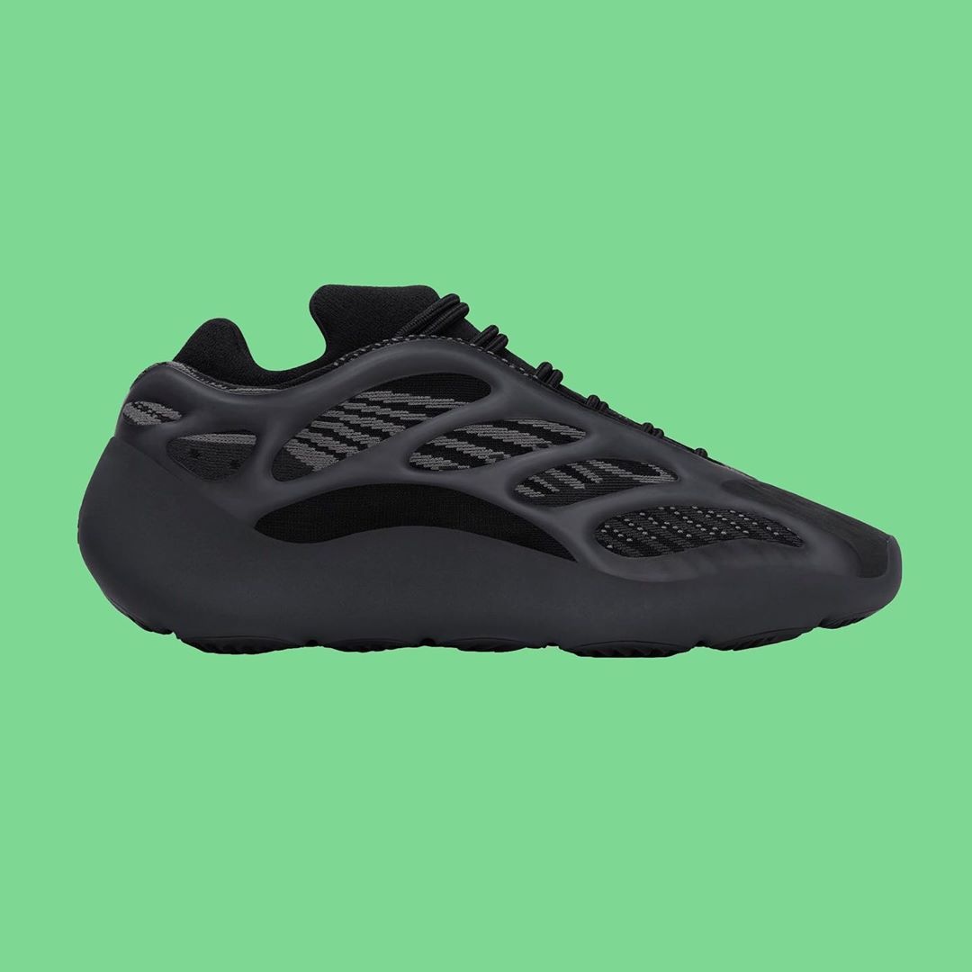 Yeezy Boost 700 V3 Alvah anh 1