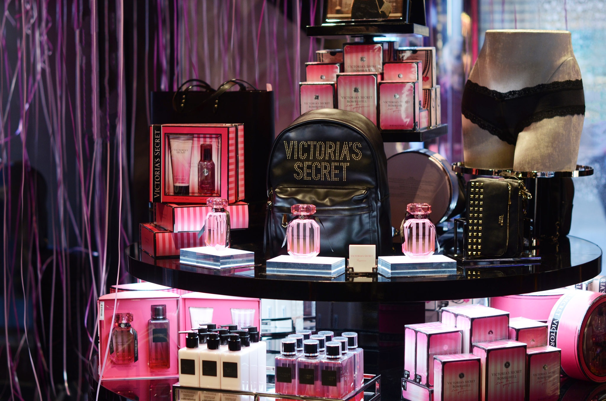 Dương Mịch,  Châu Đông Vũ làm đại sứ Victoria's Secret ảnh 2 Duong Mich,  Chau Dong Vu lam dai su Victoria's Secret anh 2