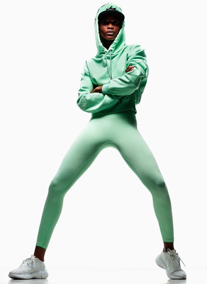 Victoria Beckham kết hợp Reebok ảnh 1 Victoria Beckham ket hop Reebok anh 1
