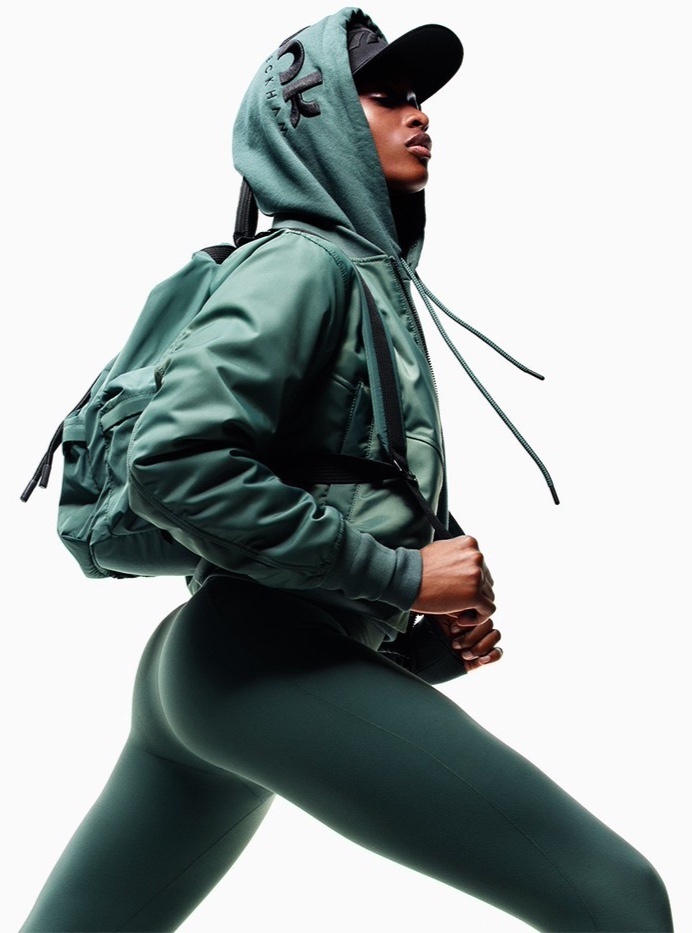 Victoria Beckham kết hợp Reebok ảnh 2 Victoria Beckham ket hop Reebok anh 2