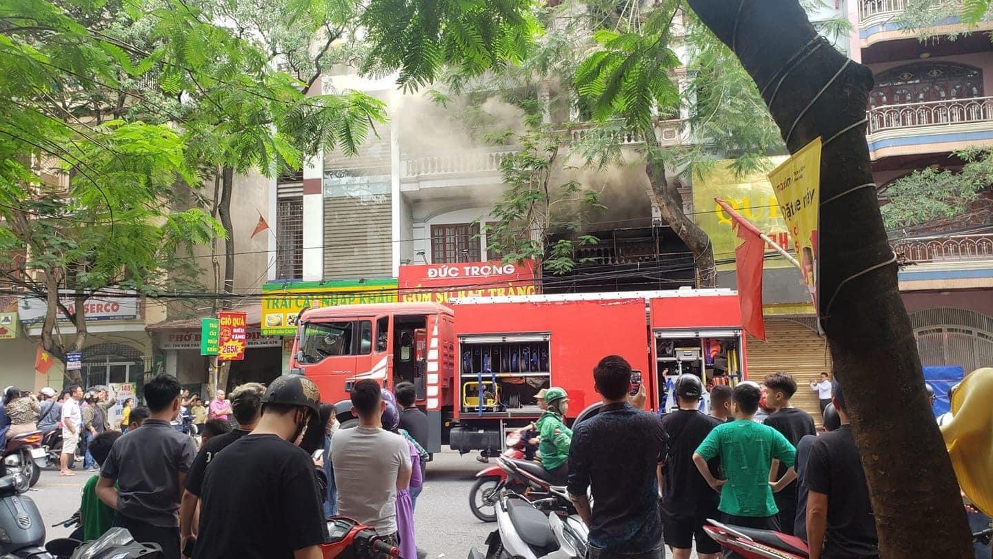 3 nguoi tu vong trong vu chay quan bar tai Hai Phong hinh anh