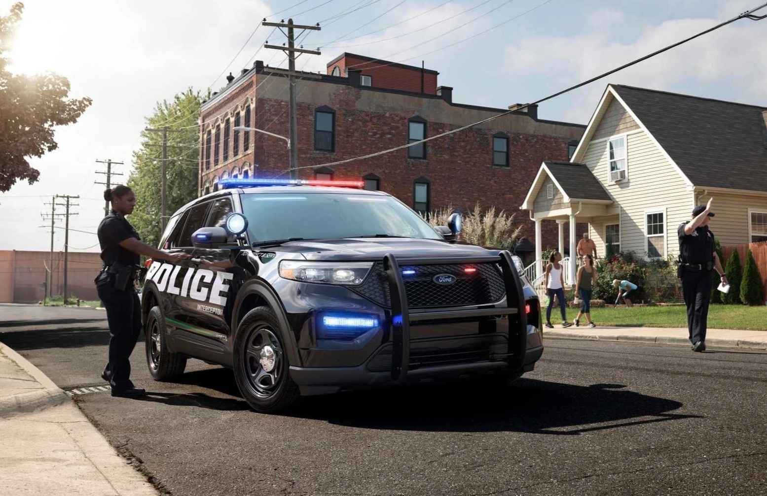 Nguoi dan ong My tu vong sau khi cho nguoi la di nho xe hinh anh