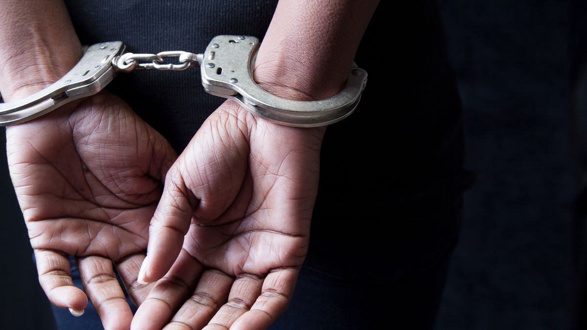 Nguoi phu nu An Do cung tinh nhan thue sat thu giet chong hinh anh