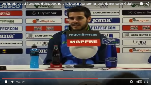 Sao Barca lam nao loan phong hop bao hinh anh