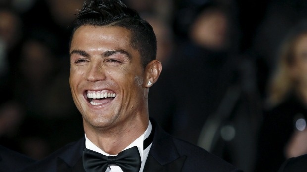 Ronaldo: ‘Toi chua du khon kheo de tro thanh chu tich FIFA’ hinh anh
