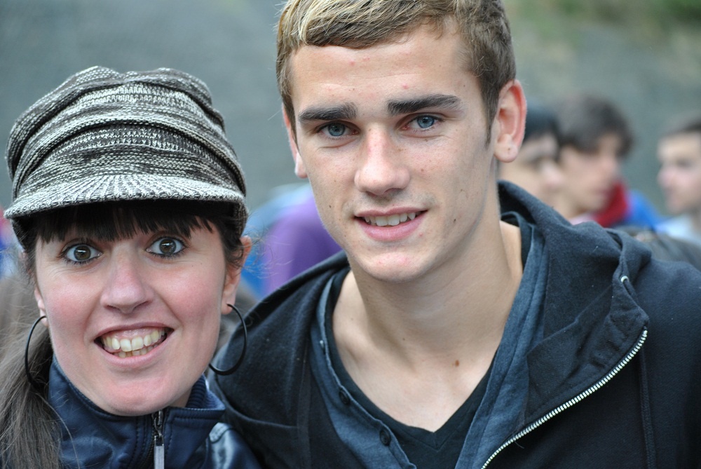 Em gai cua sao DT Phap thoat chet trong vu khung bo Paris hinh anh