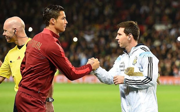 Ronaldo va Messi dong cam voi noi dau cua nuoc Phap hinh anh