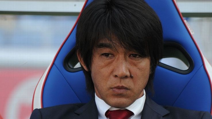 CLB Thai Lan thay 5 HLV trong mot mua giai hinh anh