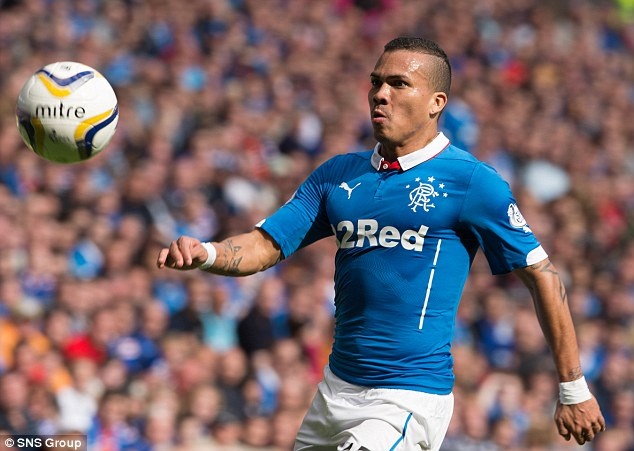 Tuyen thu Honduras bi ban chet ben ngoai sieu thi hinh anh