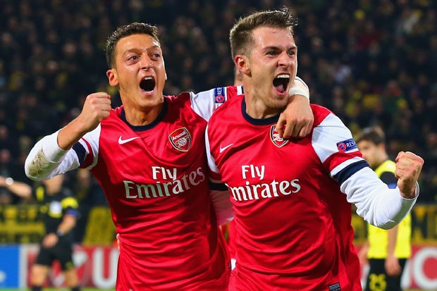 Ramsey va Oezil - Quan bai chien thuat dua Arsenal thang hoa hinh anh
