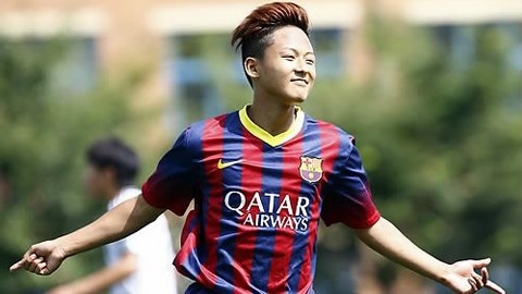 Long trung thanh cua ‘Messi Han Quoc’ voi Barcelona hinh anh