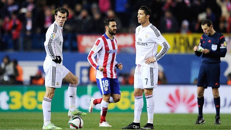 Real va Atletico bi cam chuyen nhuong den he 2017 hinh anh