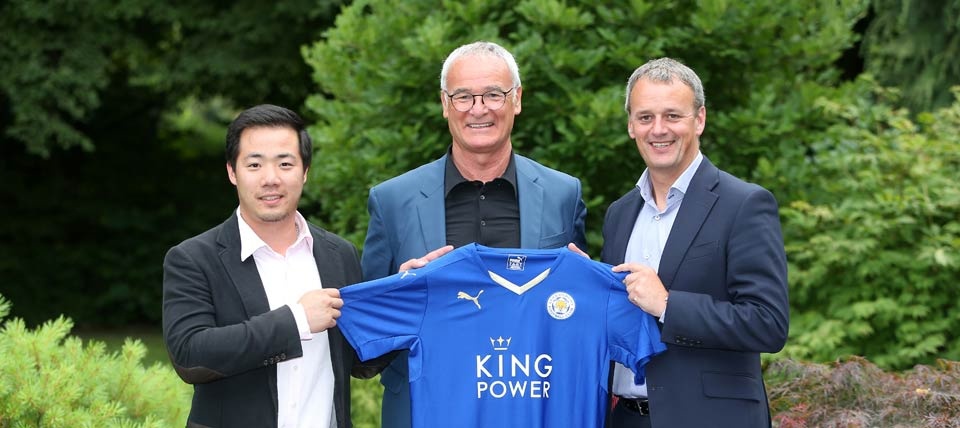 Doan quang cao bieu thi su gan ket giua Leicester City voi nguoi Thai hinh anh