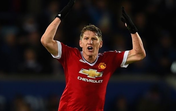 MU dang nho Schweinsteiger hinh anh