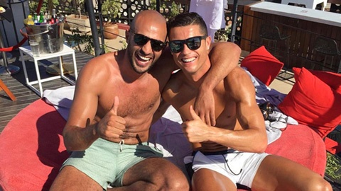 Ronaldo bi lo mua qua 16,5 trieu euro cho ban trai tin don hinh anh