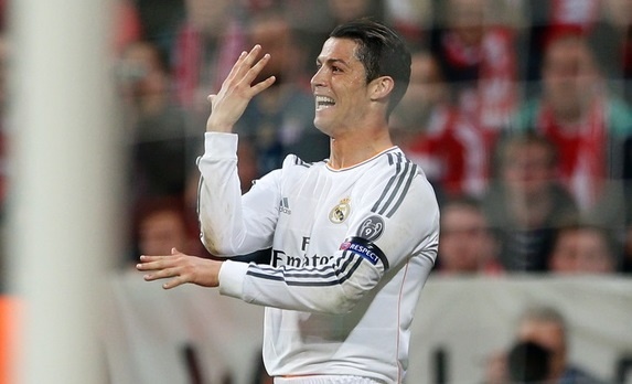 Ronaldo trinh dien dieu nhay sexy luc tap luyen hinh anh