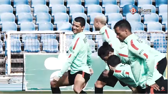 Ronaldo nhay sexy anh 1