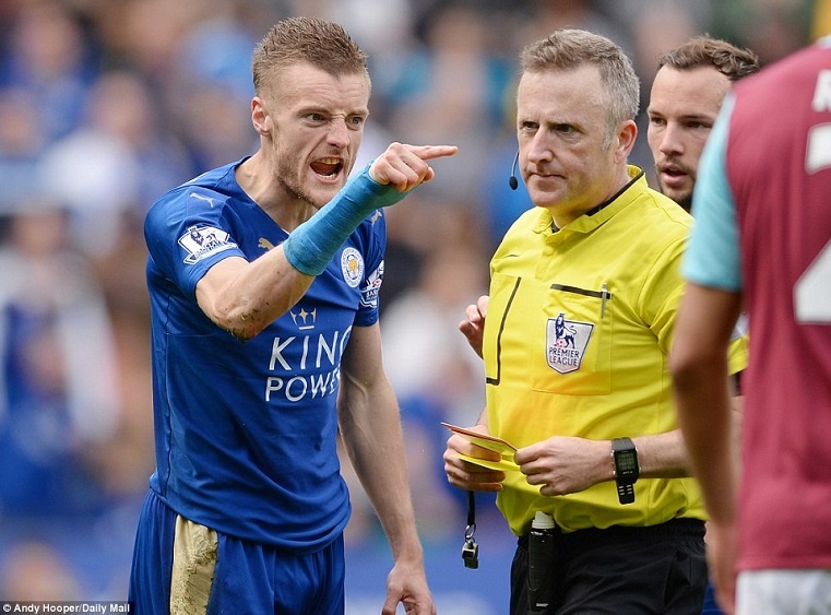 Jamie Vardy bị thẻ đỏ ảnh 1 Jamie Vardy bi the do anh 1